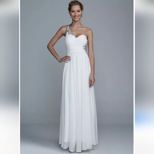Cache Y2K Elegant White Mesh Evening Gown Size 0